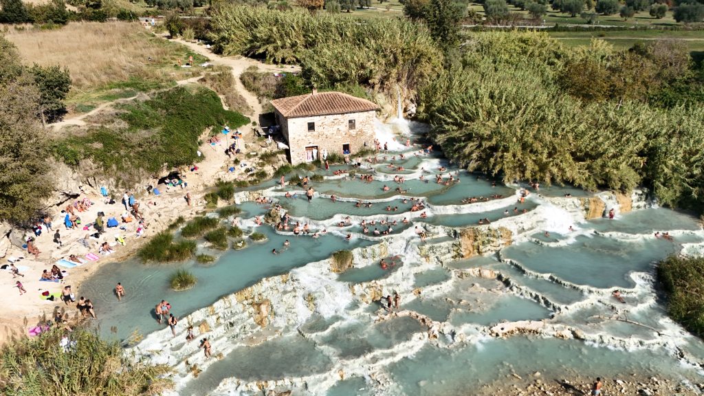 Saturnia Drohen
