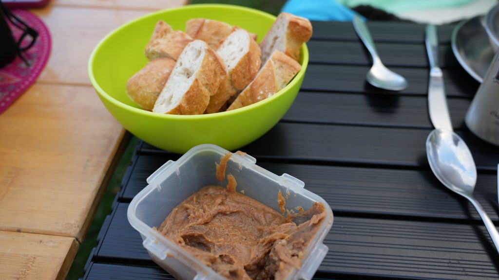 Karamellisierte Knoblauchbutter