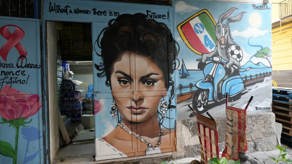 Sophia Loreen, Neapel