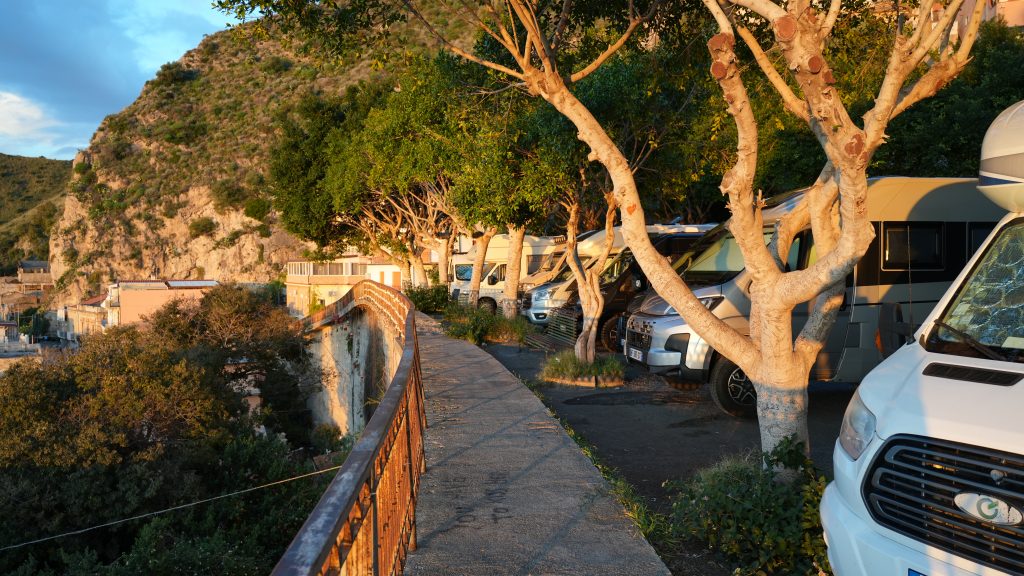 Parkplatz Bei Taormina